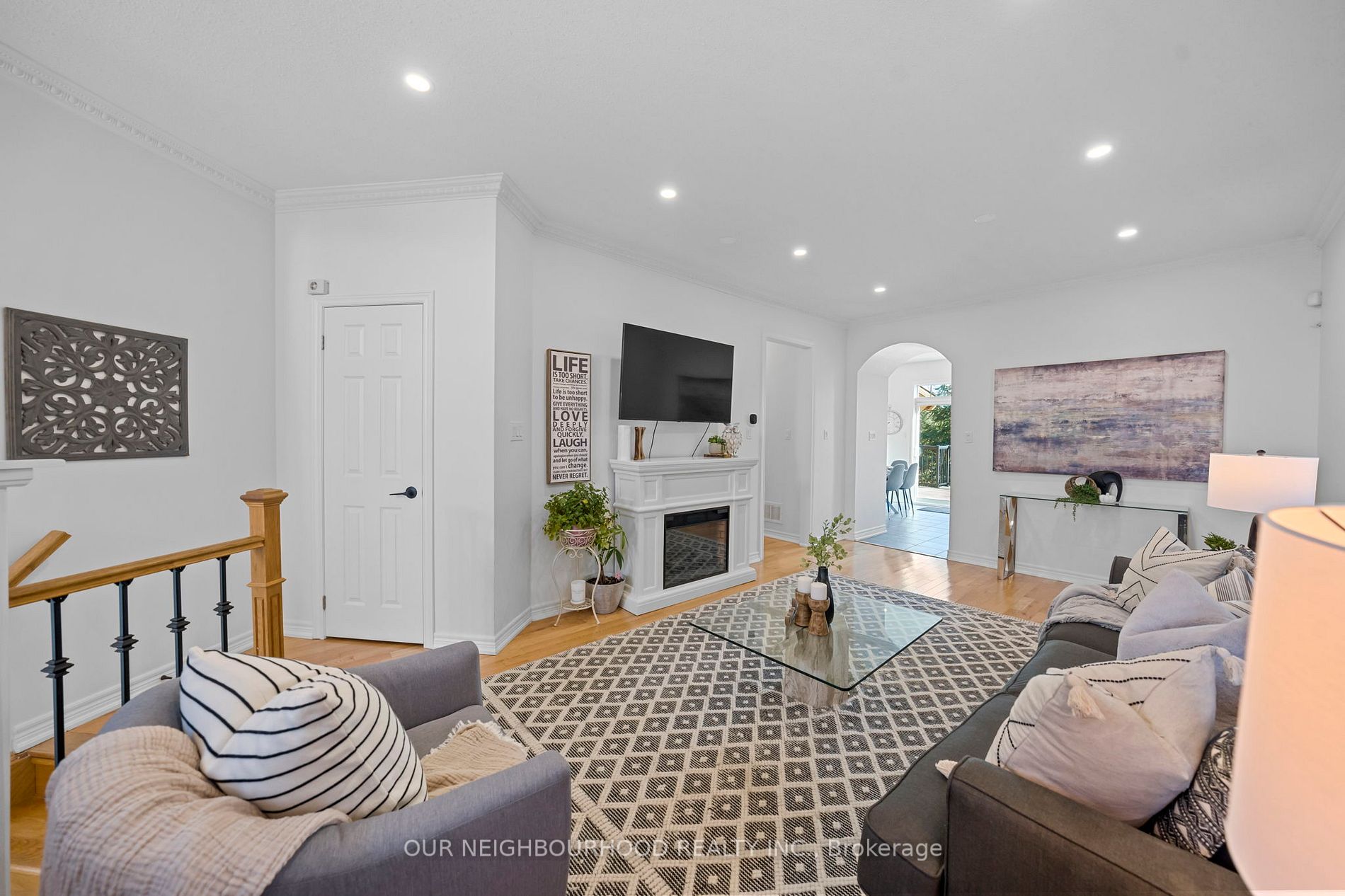 93 Nelson St