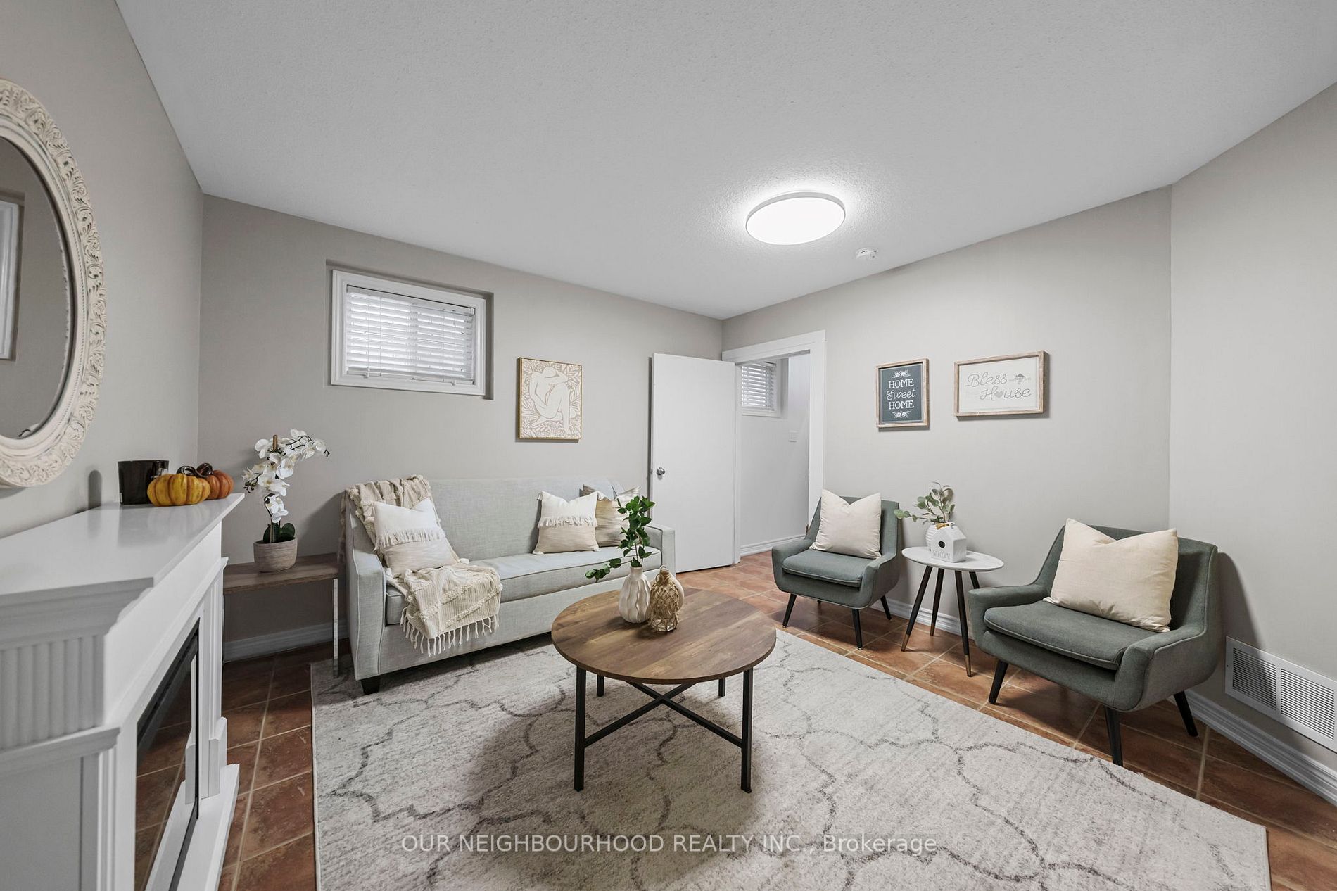 93 Nelson St