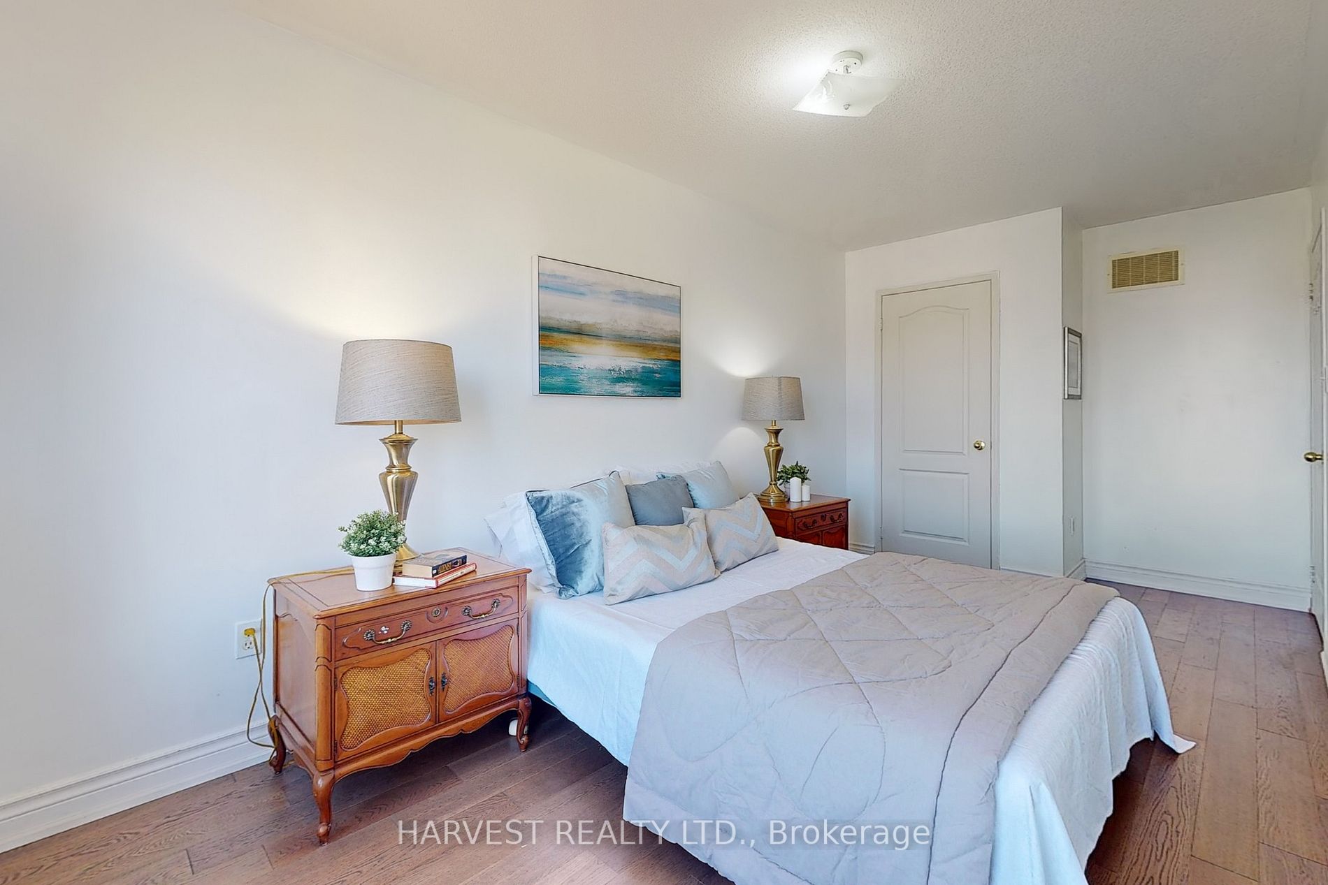 3 Tozer Cres