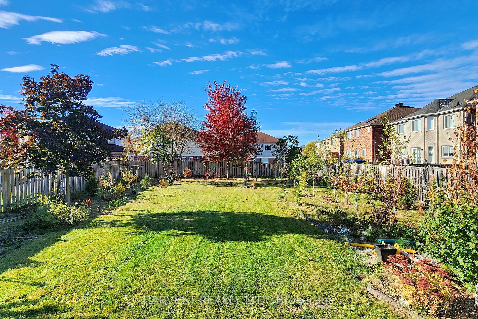 3 Tozer Cres