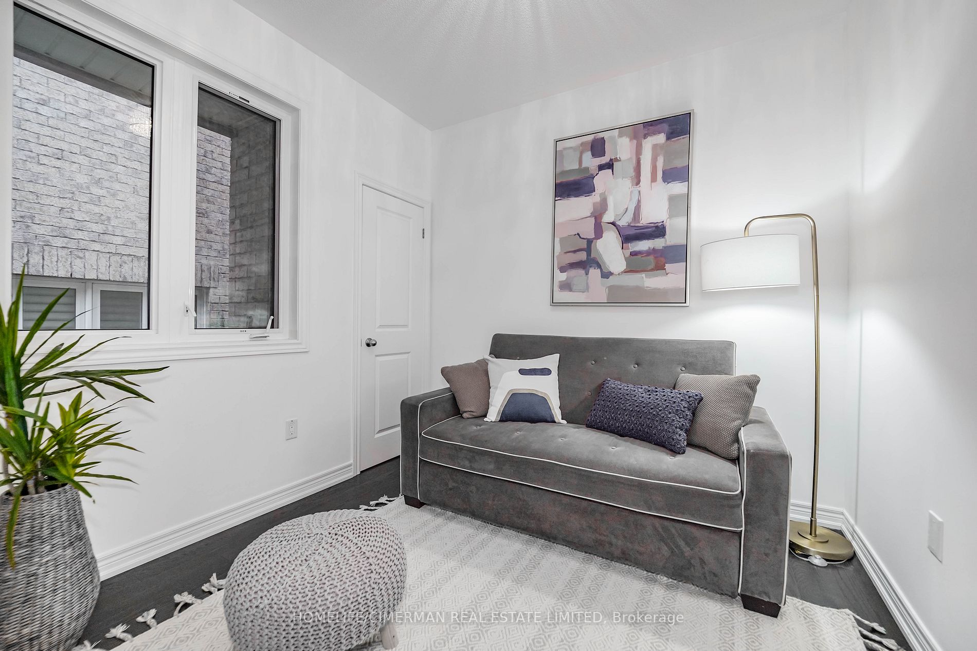 119 Fred Jackman Ave