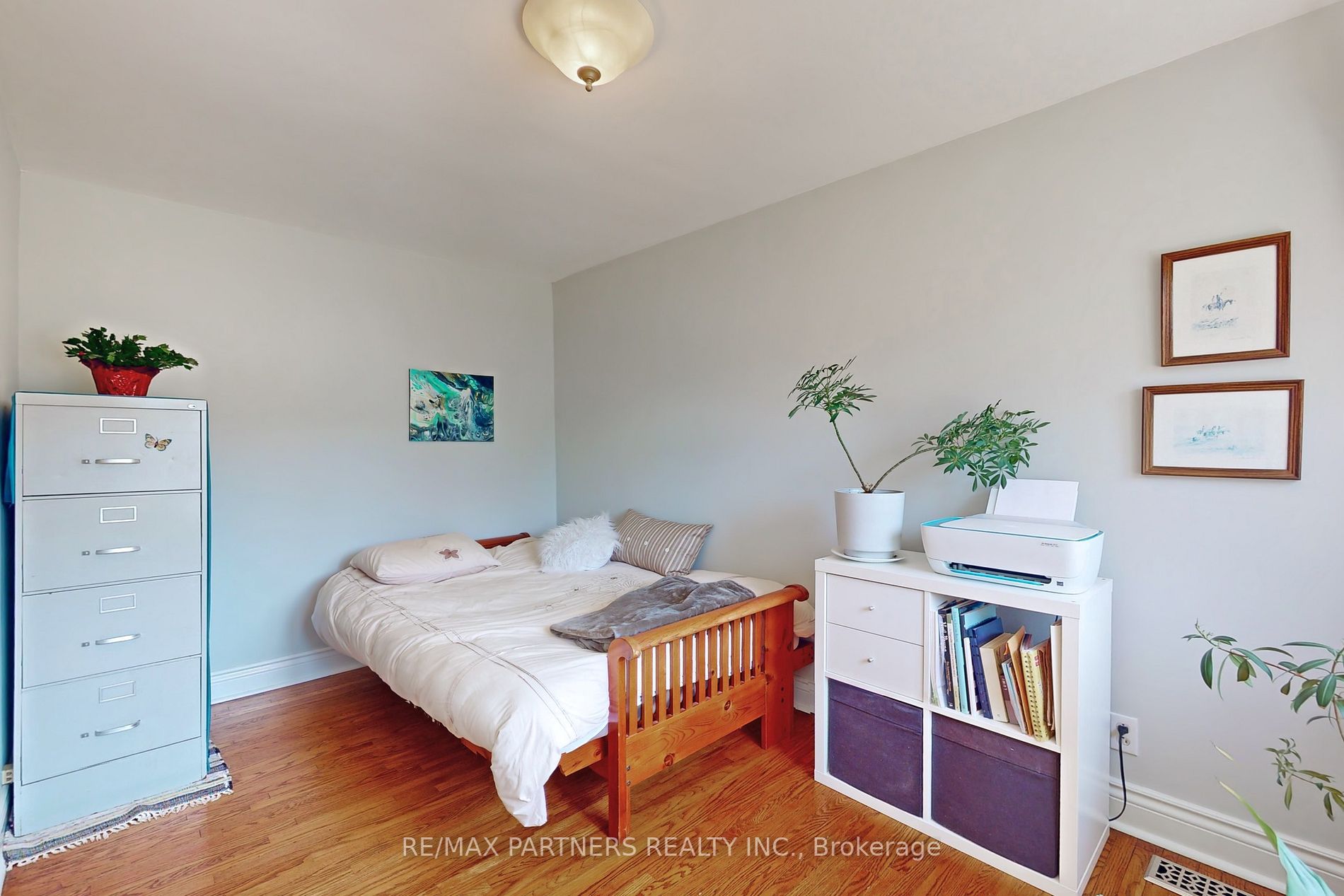 286 Ballard St