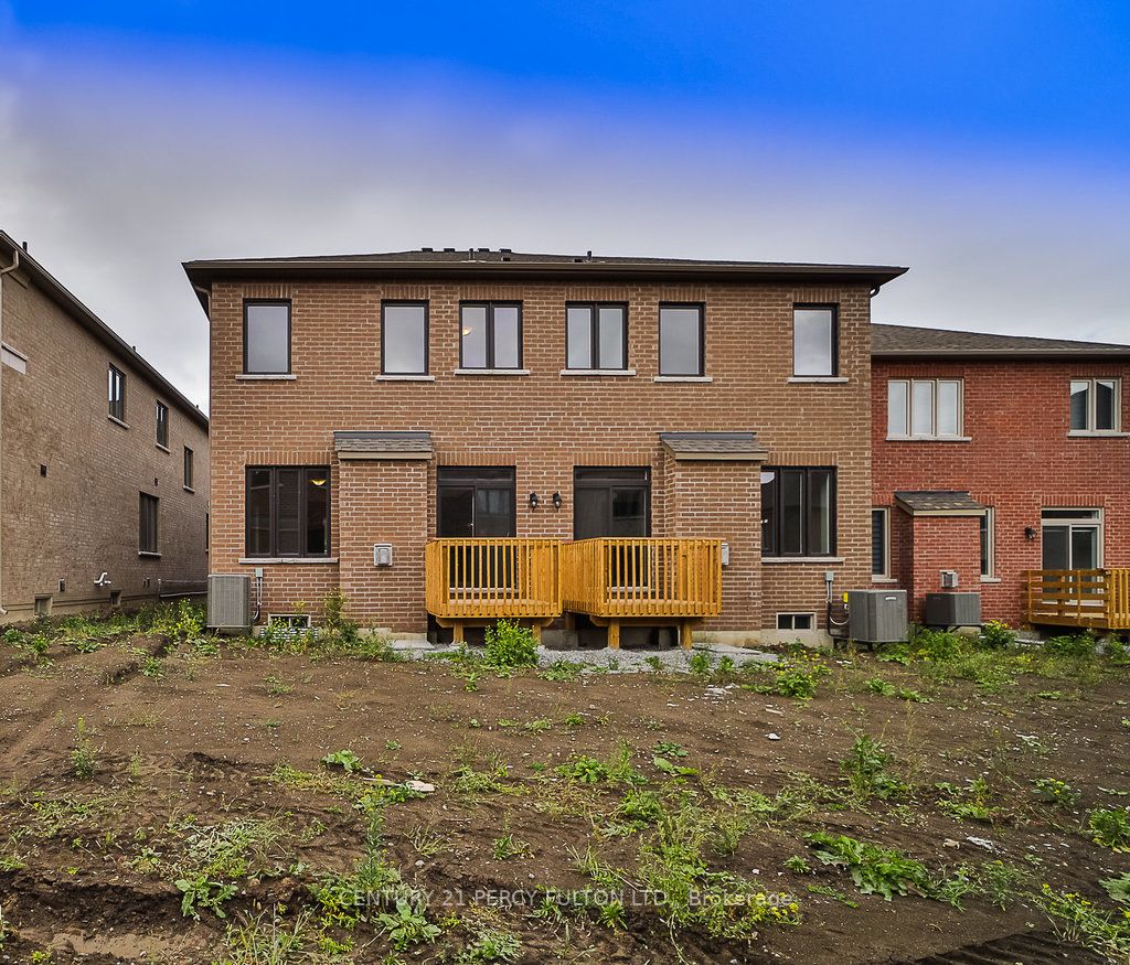 25 Bromfield St