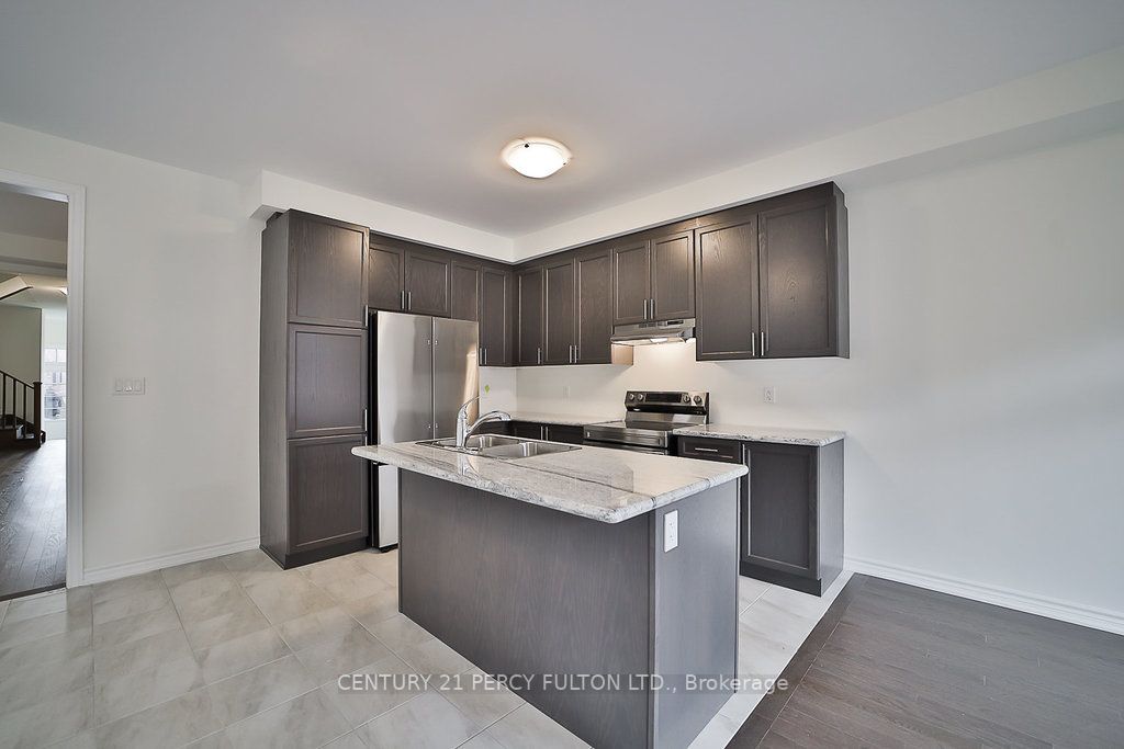 25 Bromfield St