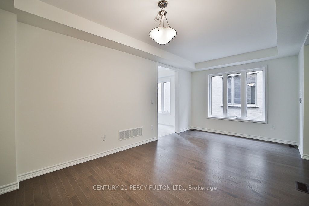 25 Bromfield St