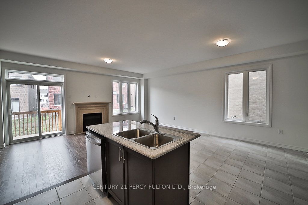 25 Bromfield St