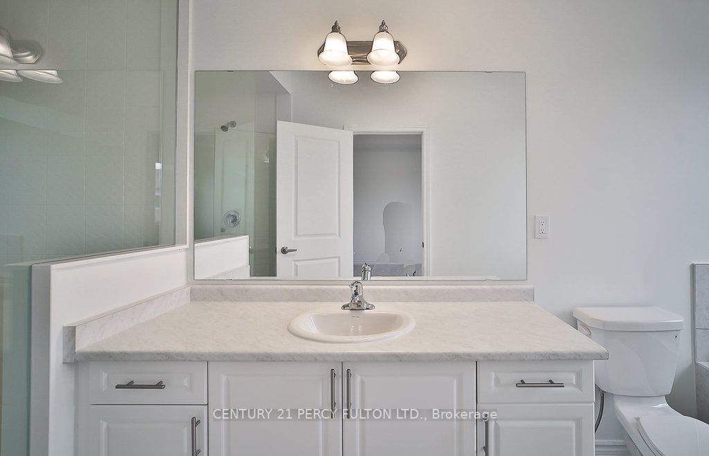 25 Bromfield St