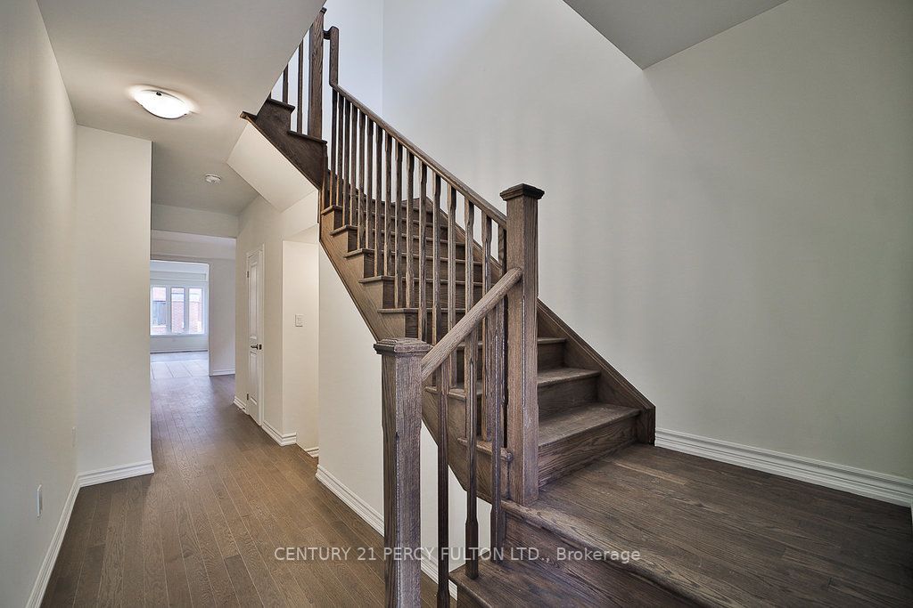 25 Bromfield St