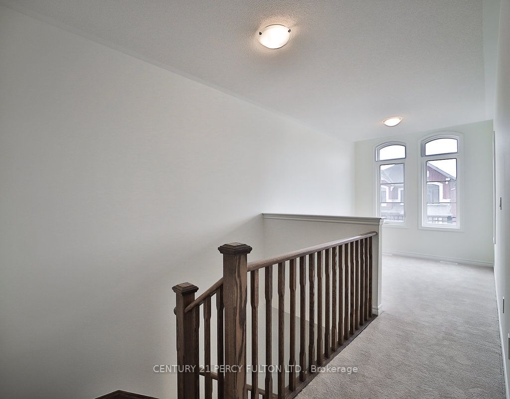 25 Bromfield St