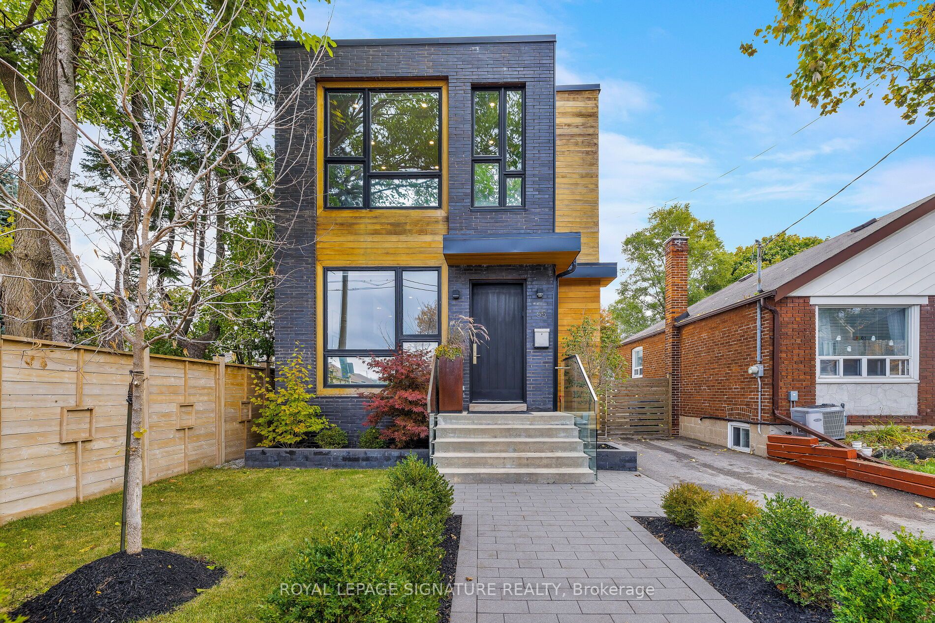 65 Derwyn Rd