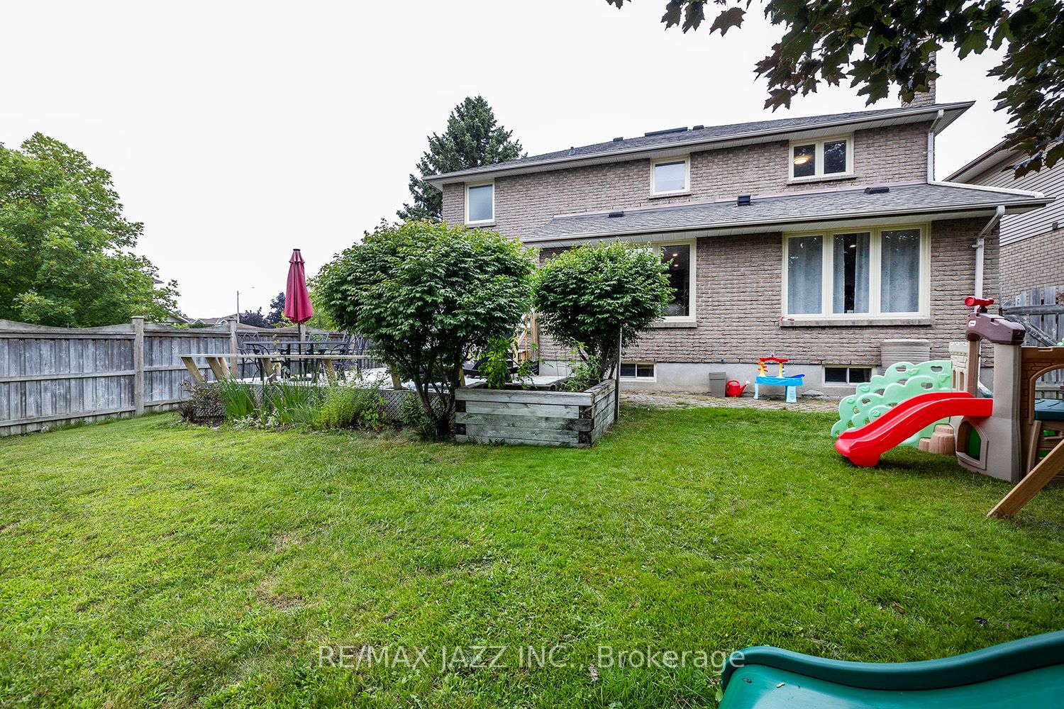857 Sundance Circ