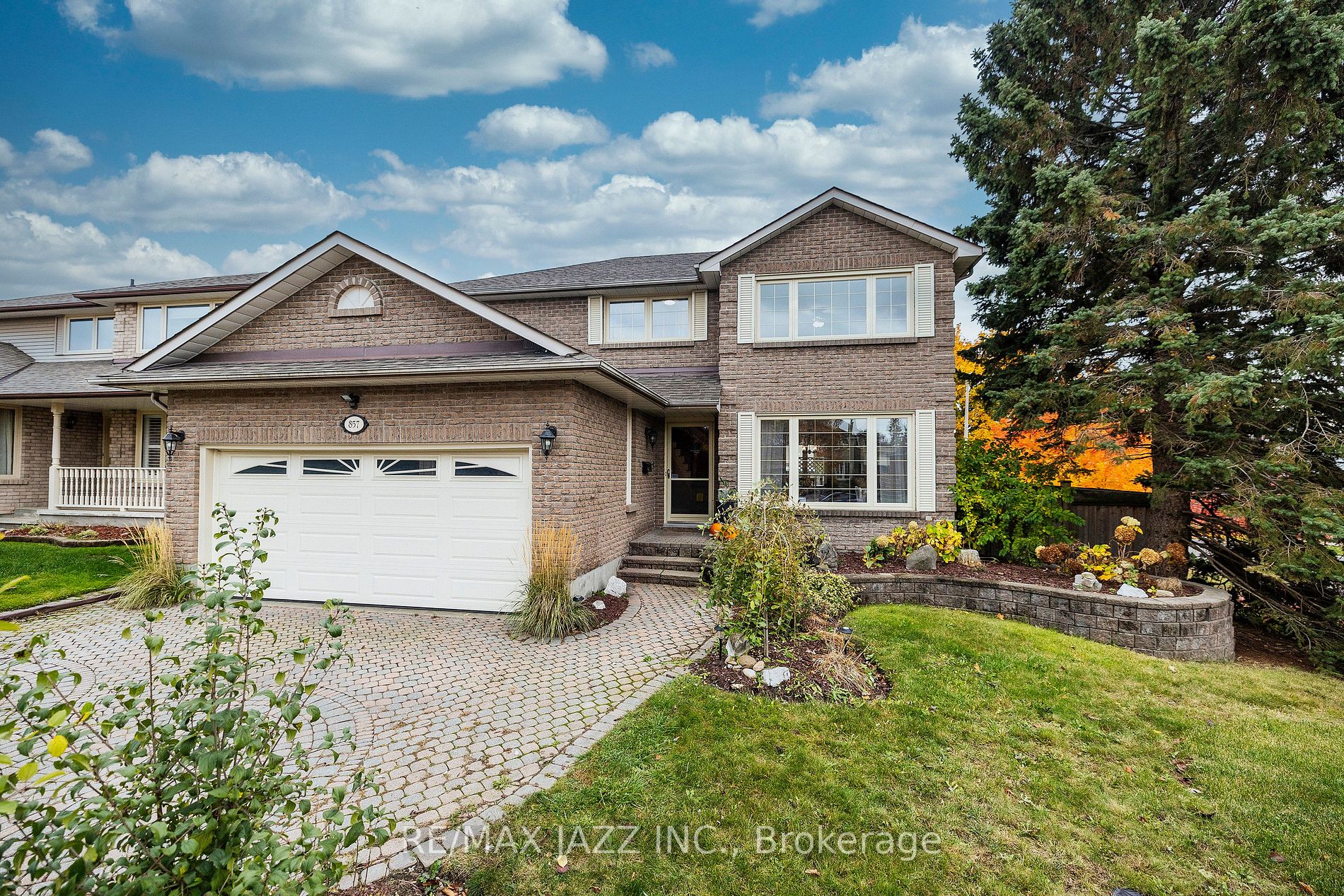 857 Sundance Circ