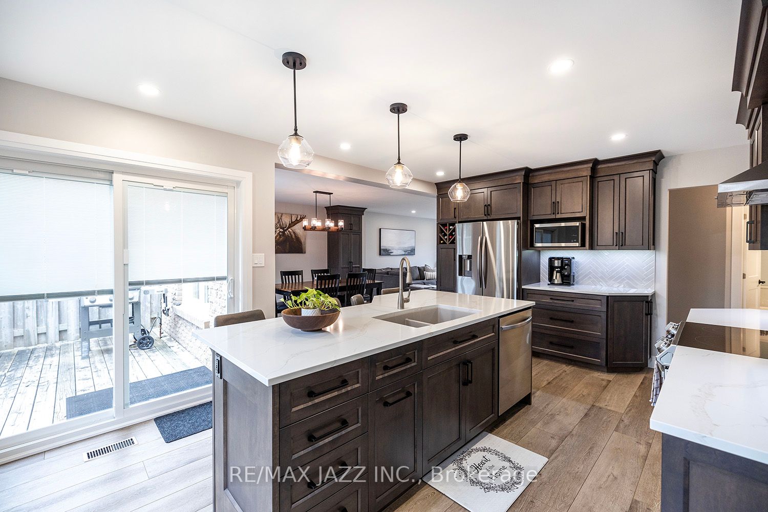 857 Sundance Circ