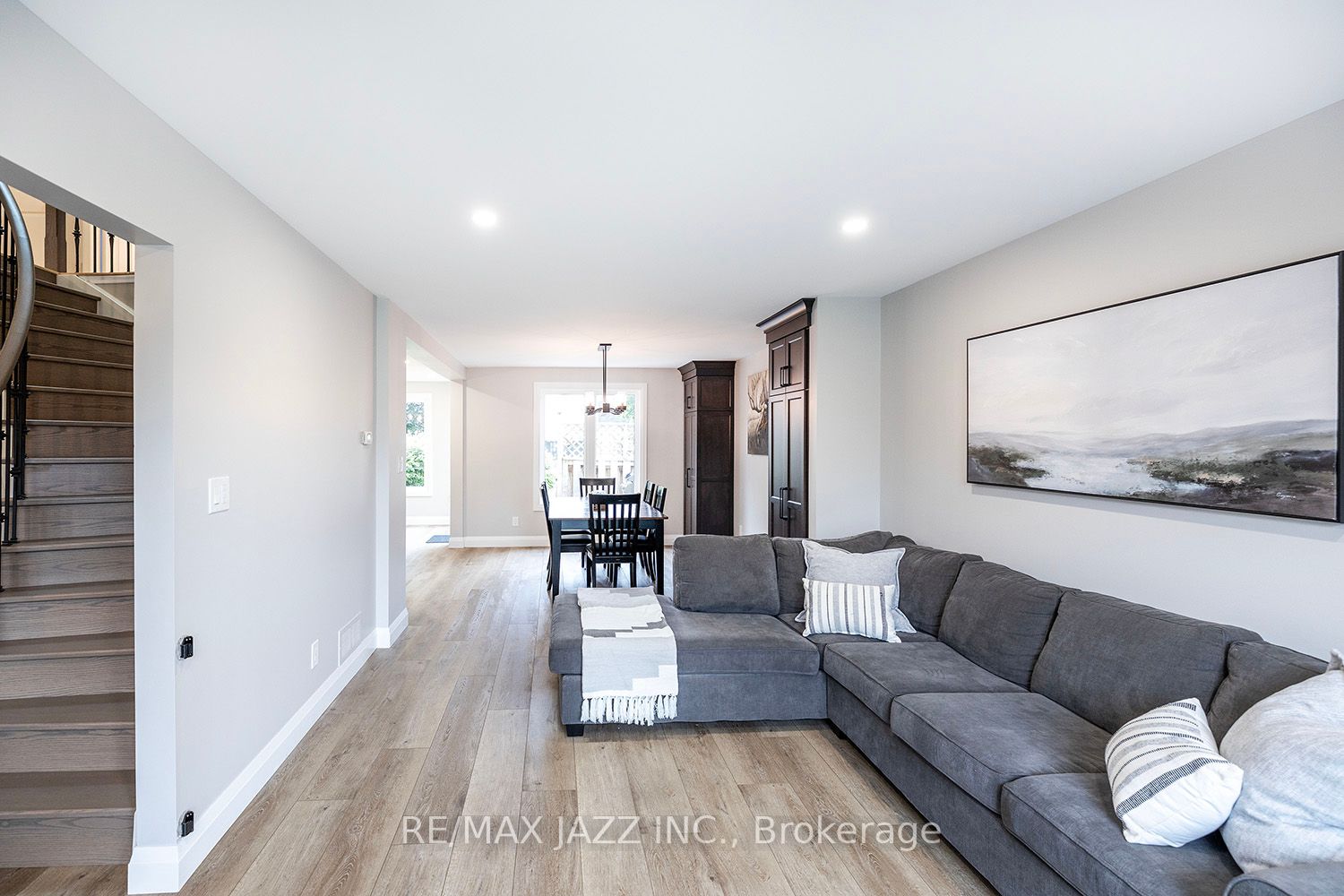 857 Sundance Circ