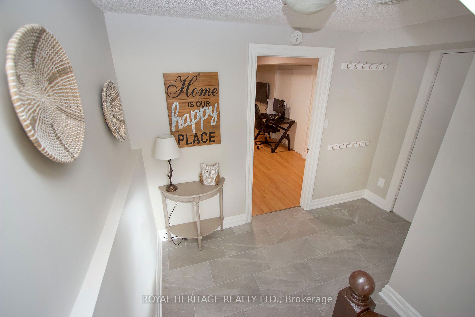 43 Wright Cres