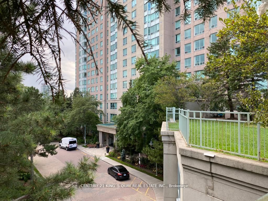 68 Corporate Dr, #832