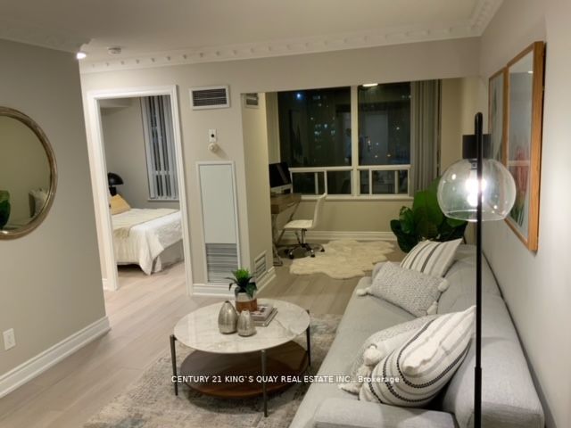 68 Corporate Dr, #832