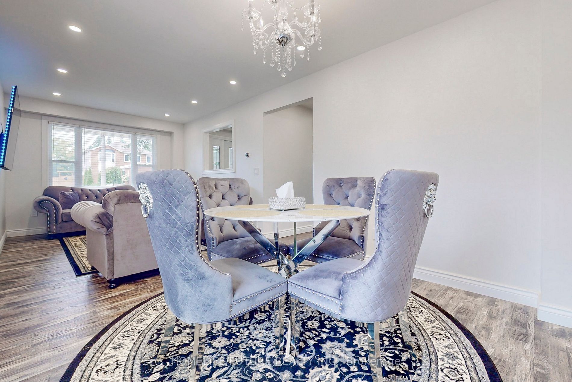 63 Stanford Cres