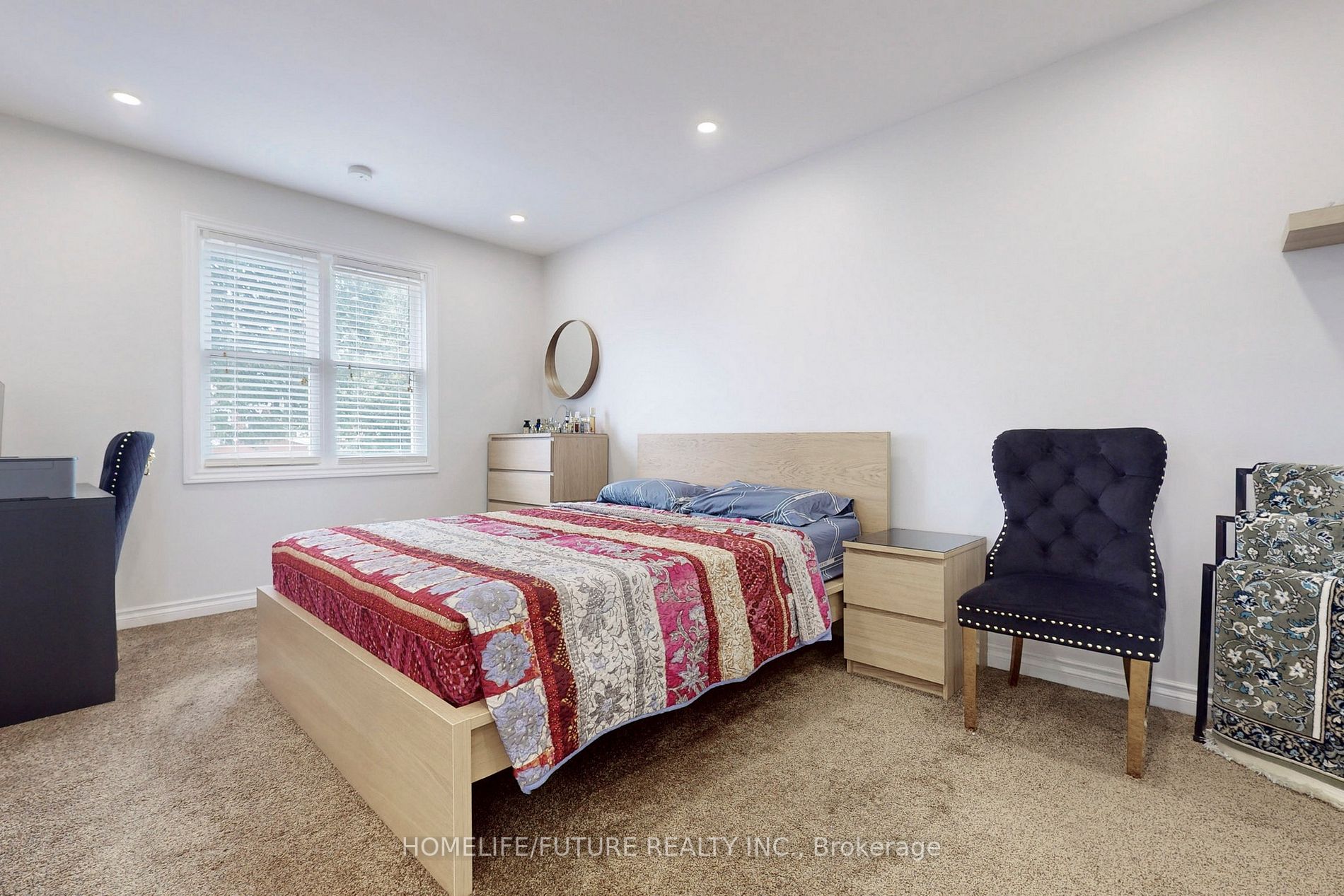 63 Stanford Cres