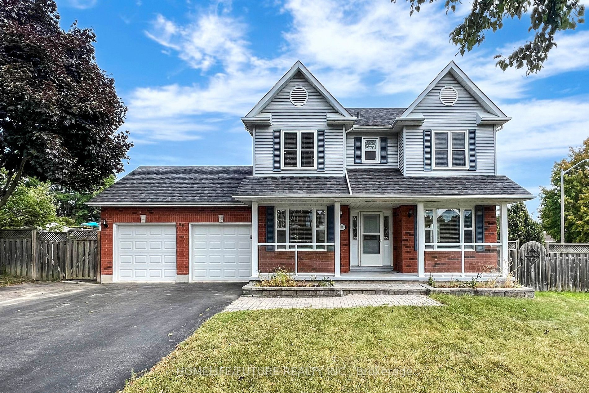 63 Stanford Cres