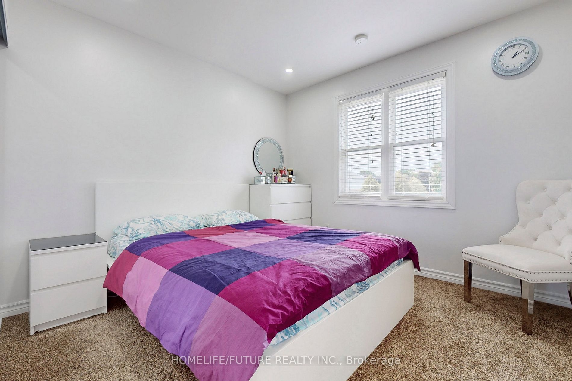 63 Stanford Cres