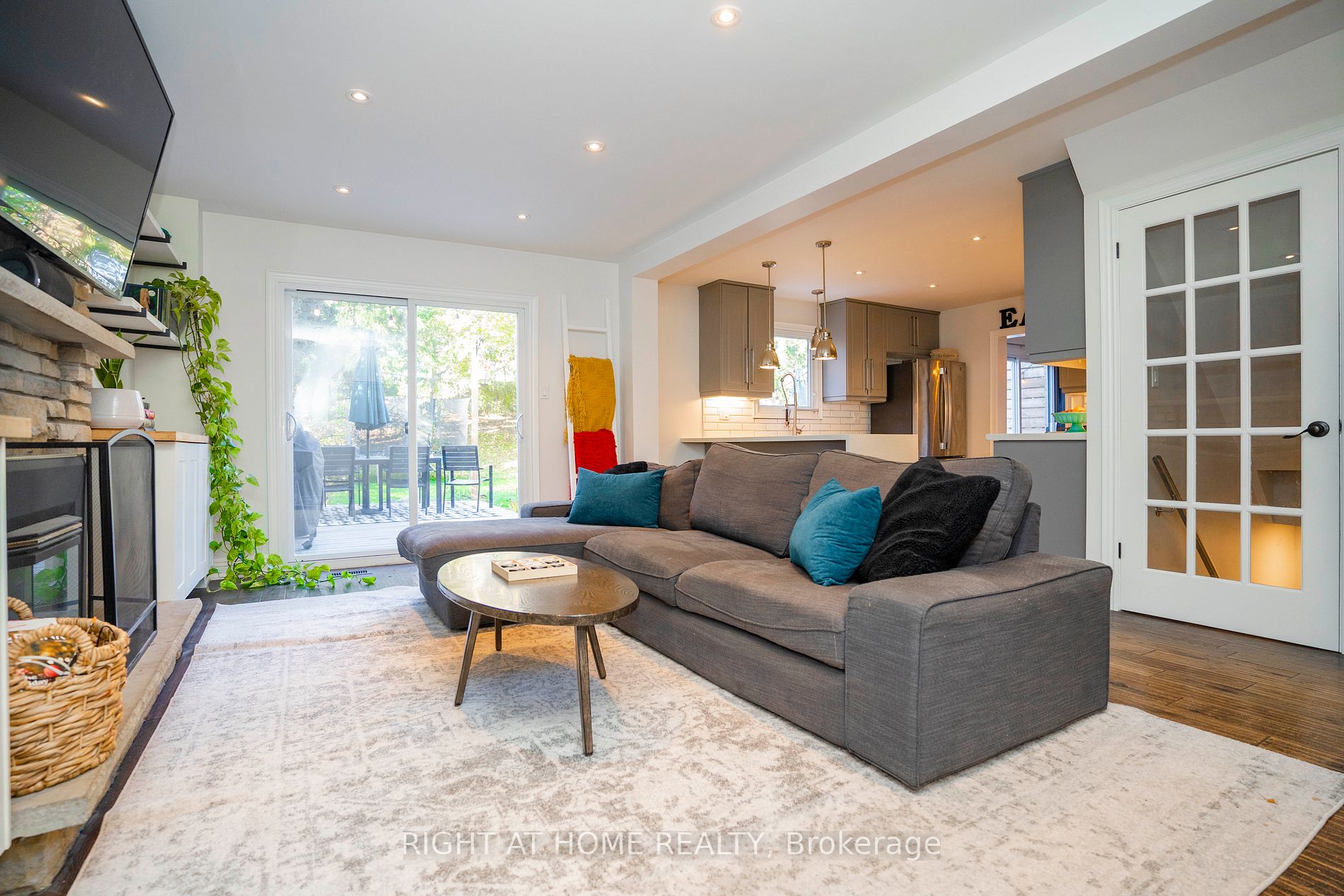 432 Prince Of Wales Dr