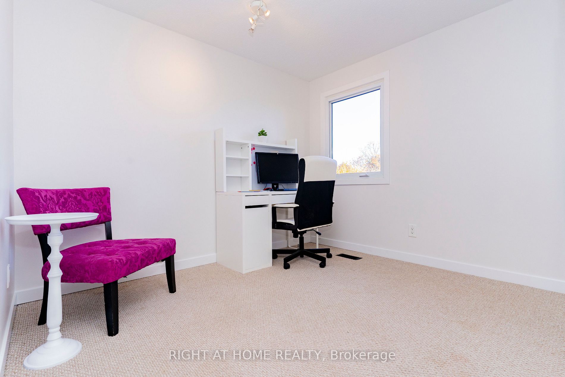 432 Prince Of Wales Dr