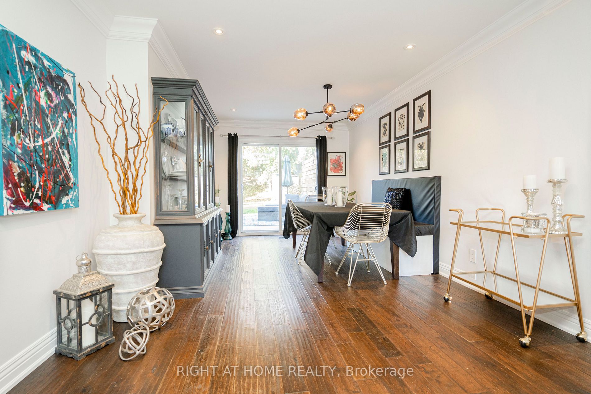 432 Prince Of Wales Dr