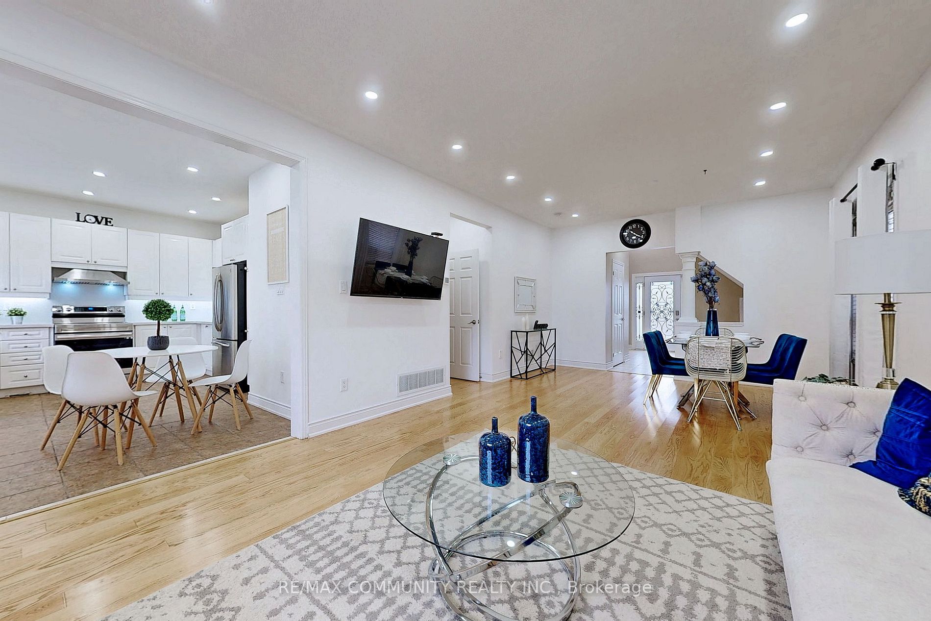 27 Sivyer Crescent