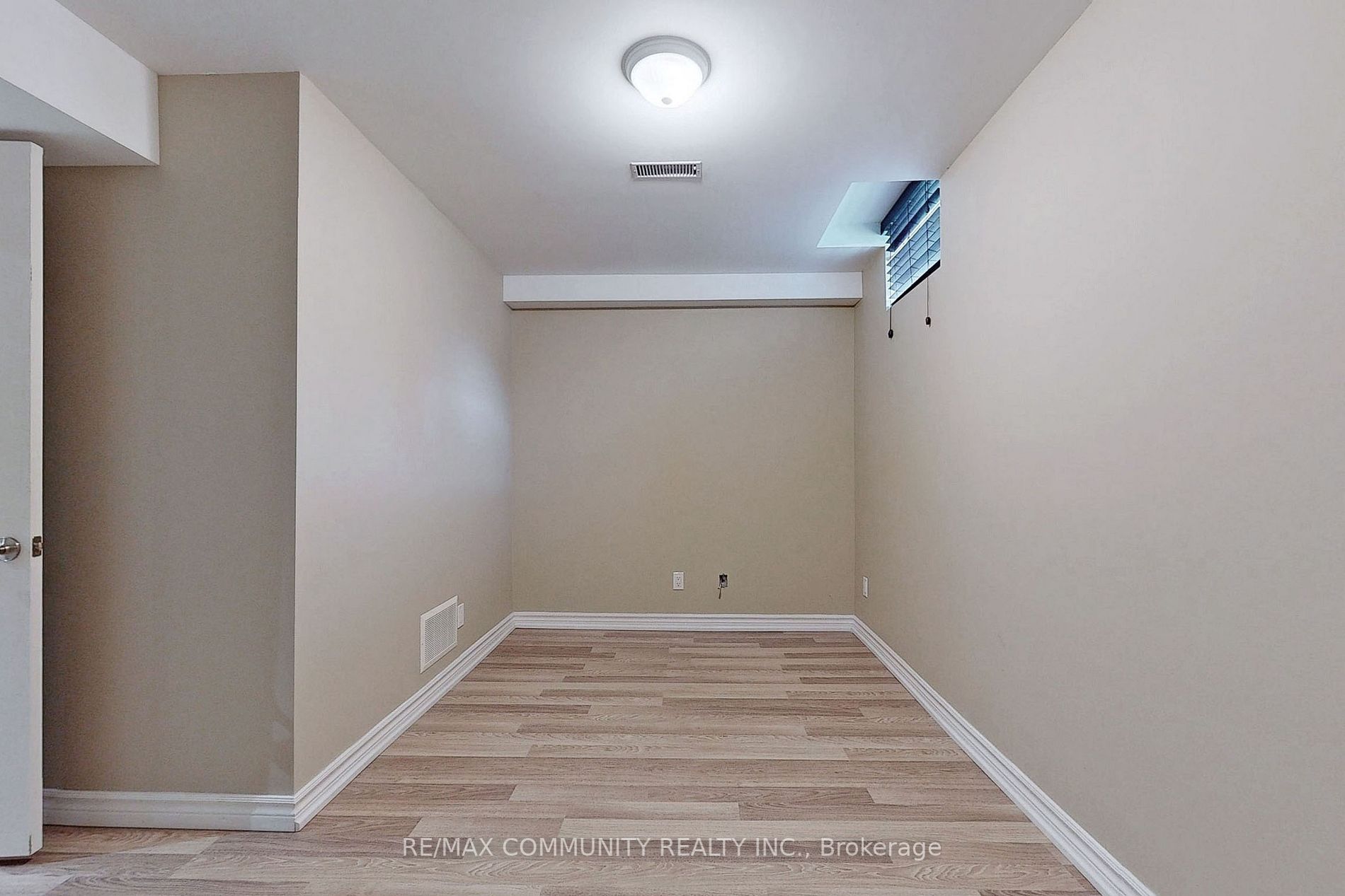 27 Sivyer Crescent