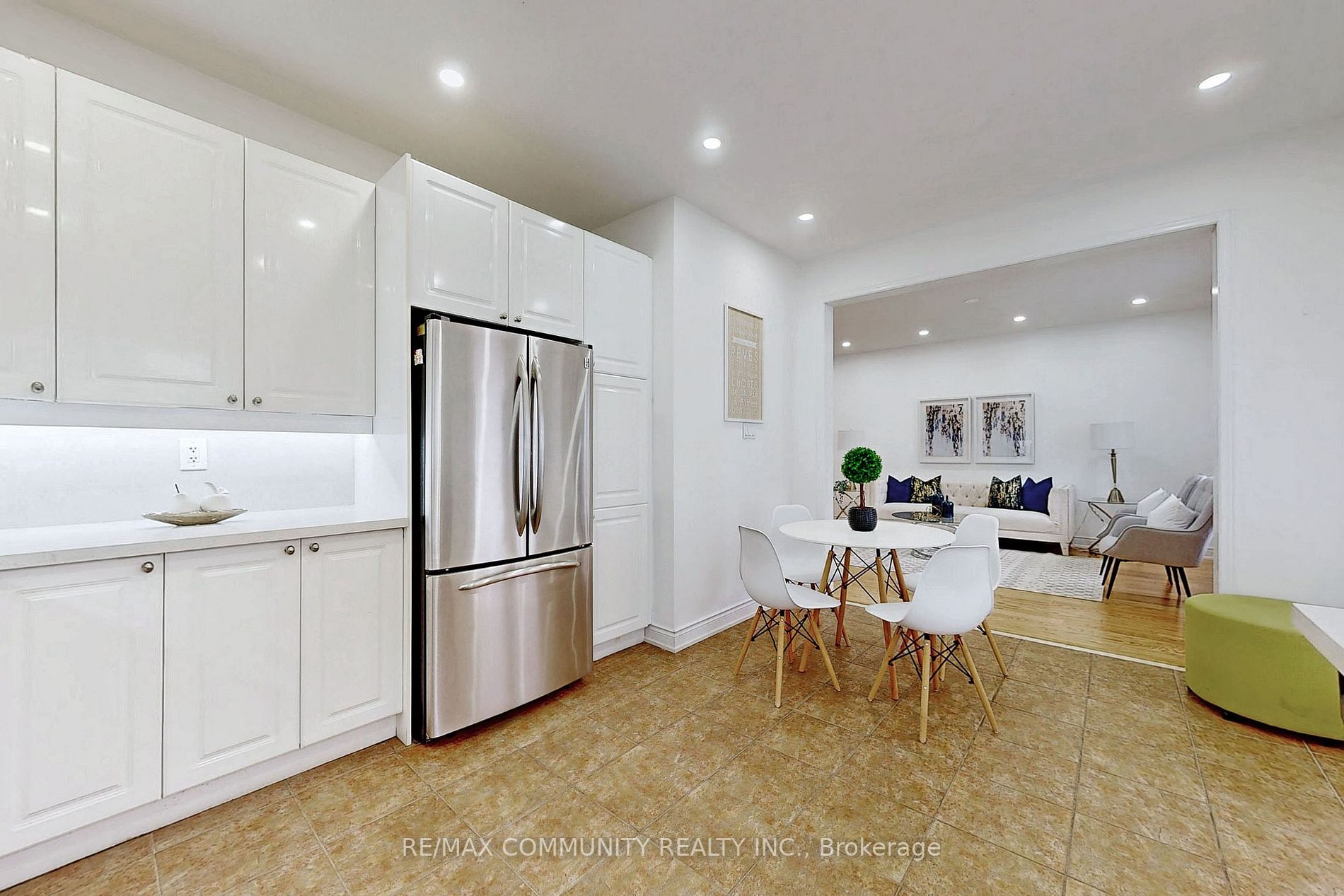 27 Sivyer Crescent