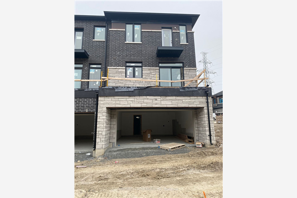 182 Apricot Lane, Pickering