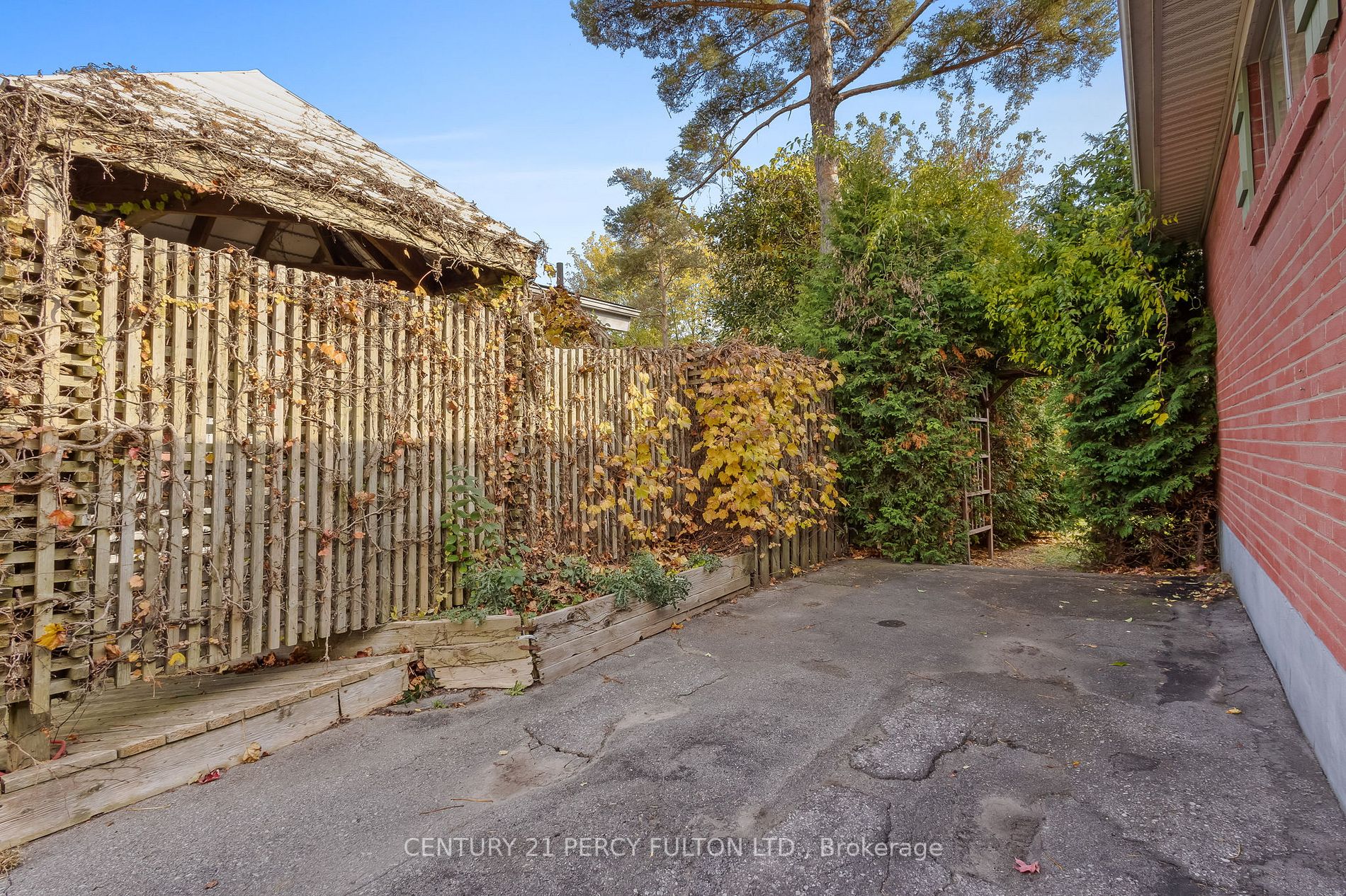 315 Palmerston Avenue