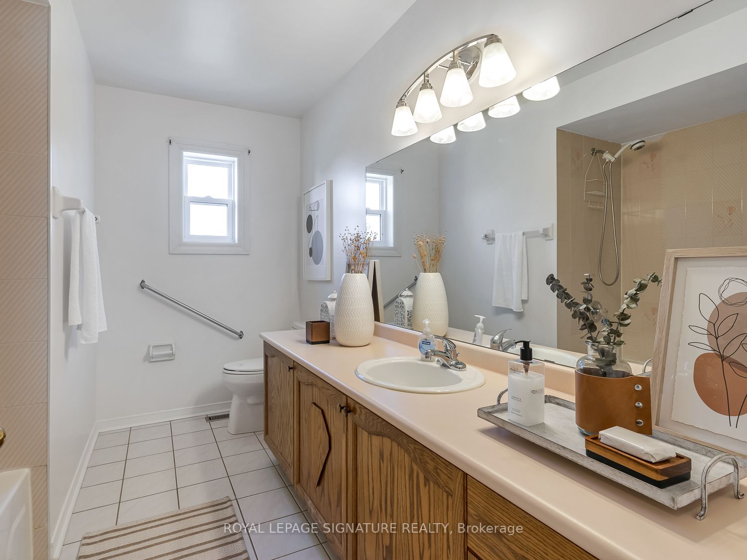 66 Eldridge Pl
