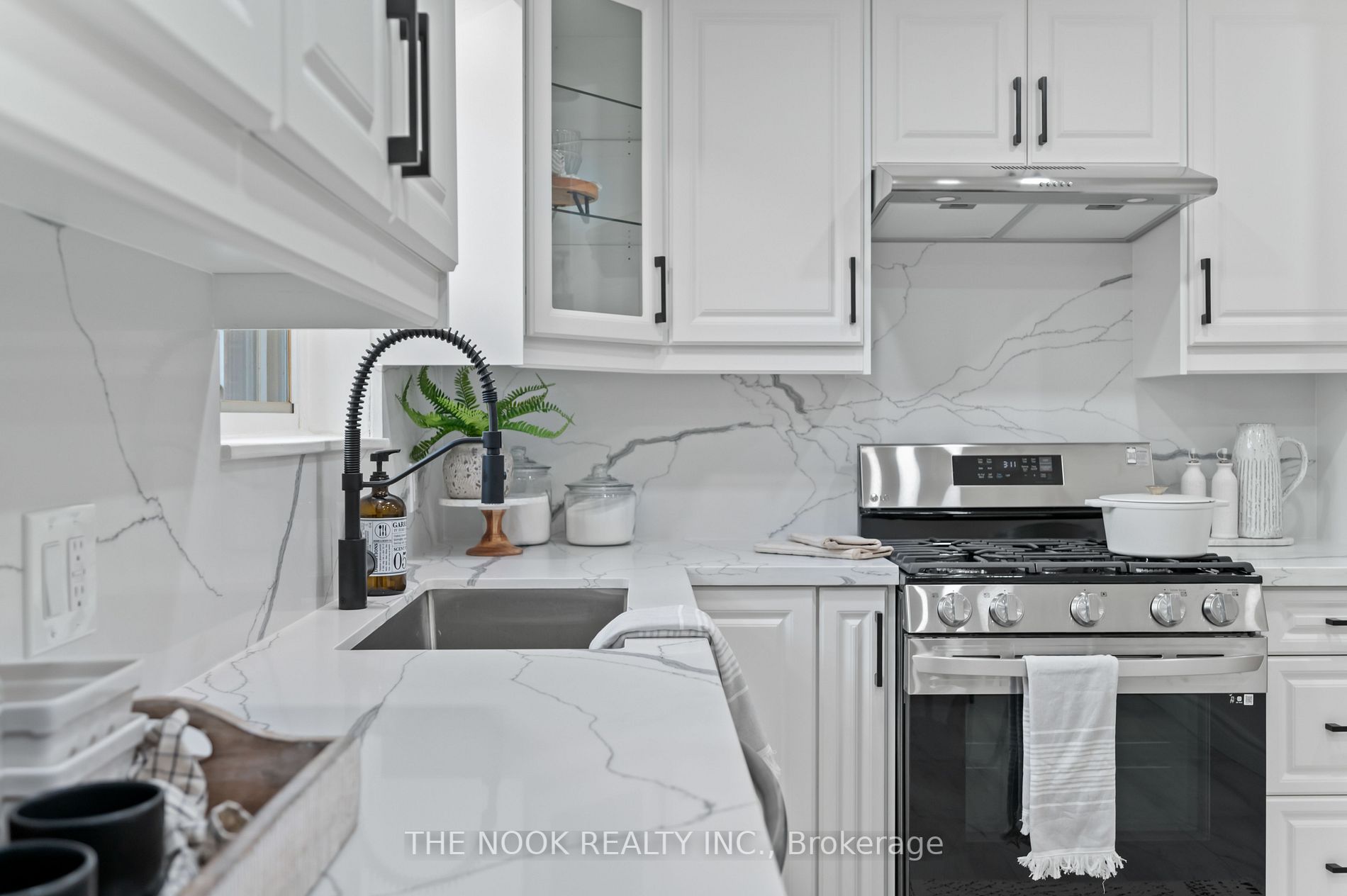 25 Deekshill Dr