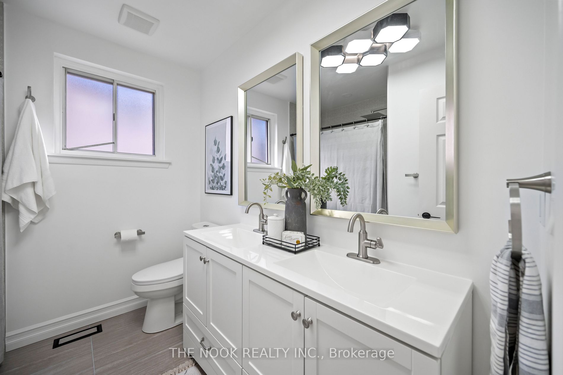 25 Deekshill Dr