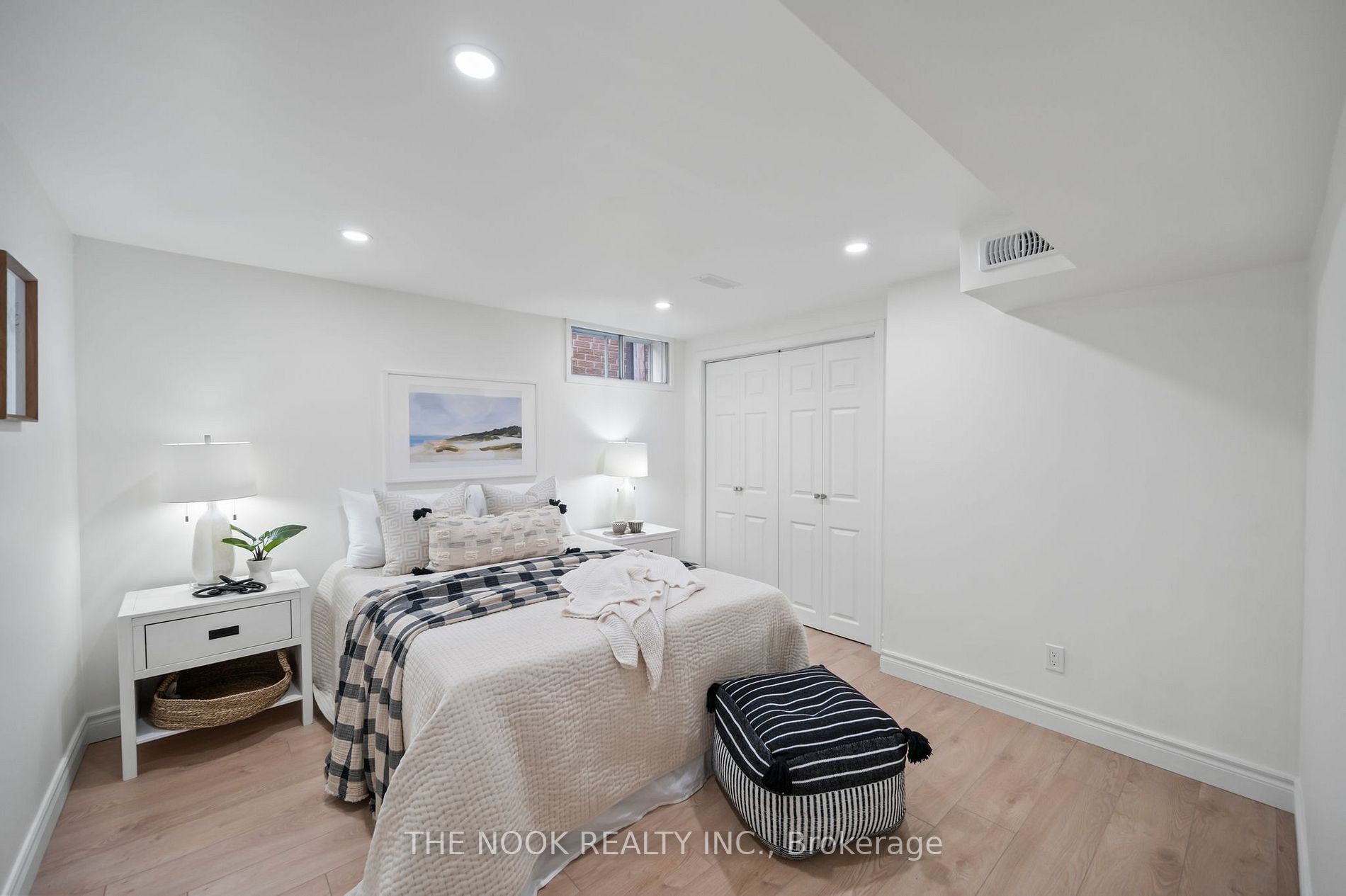 25 Deekshill Dr