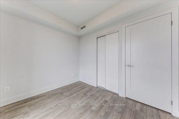 2550 Simcoe St N, #507