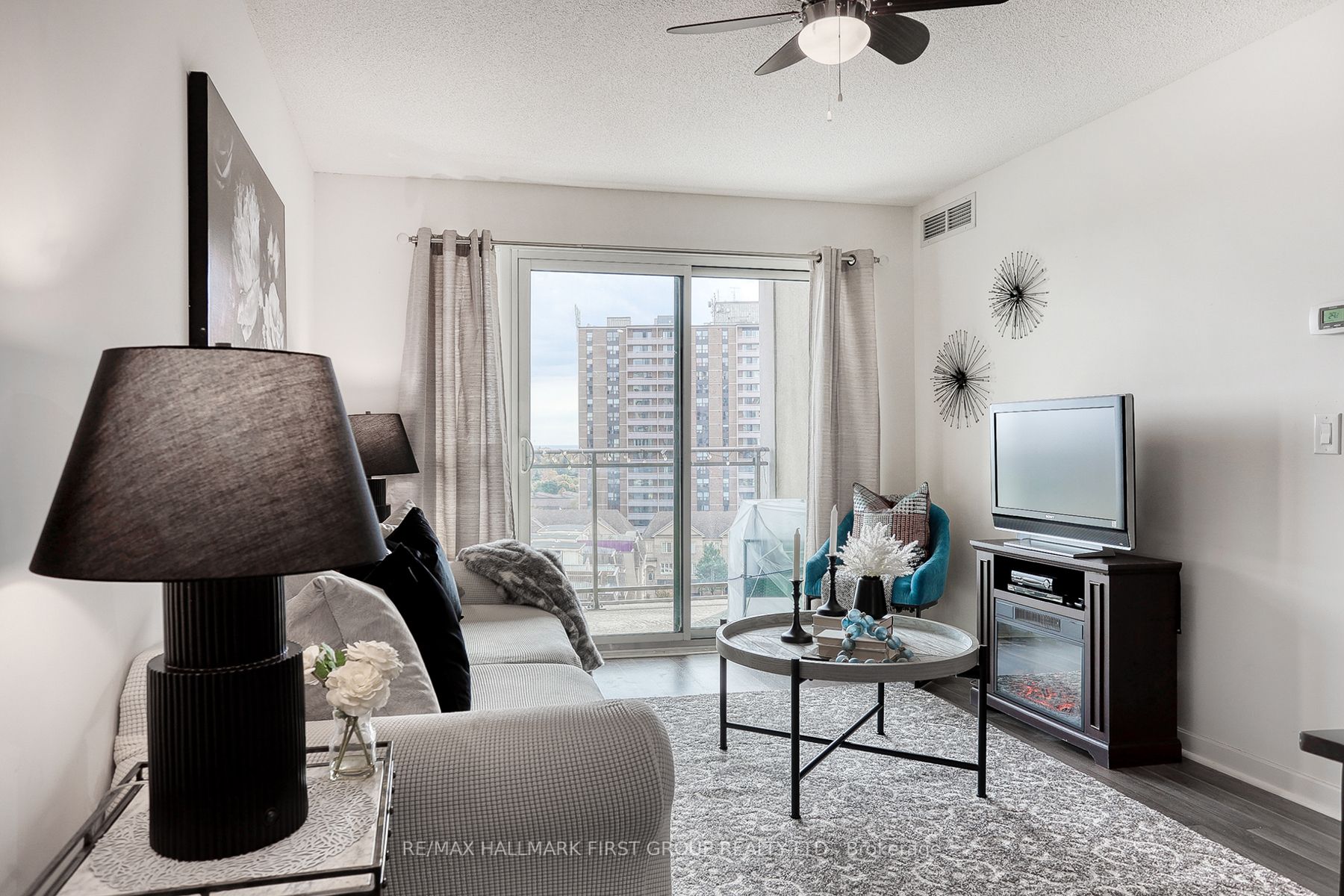 1235 Bayly St, #816