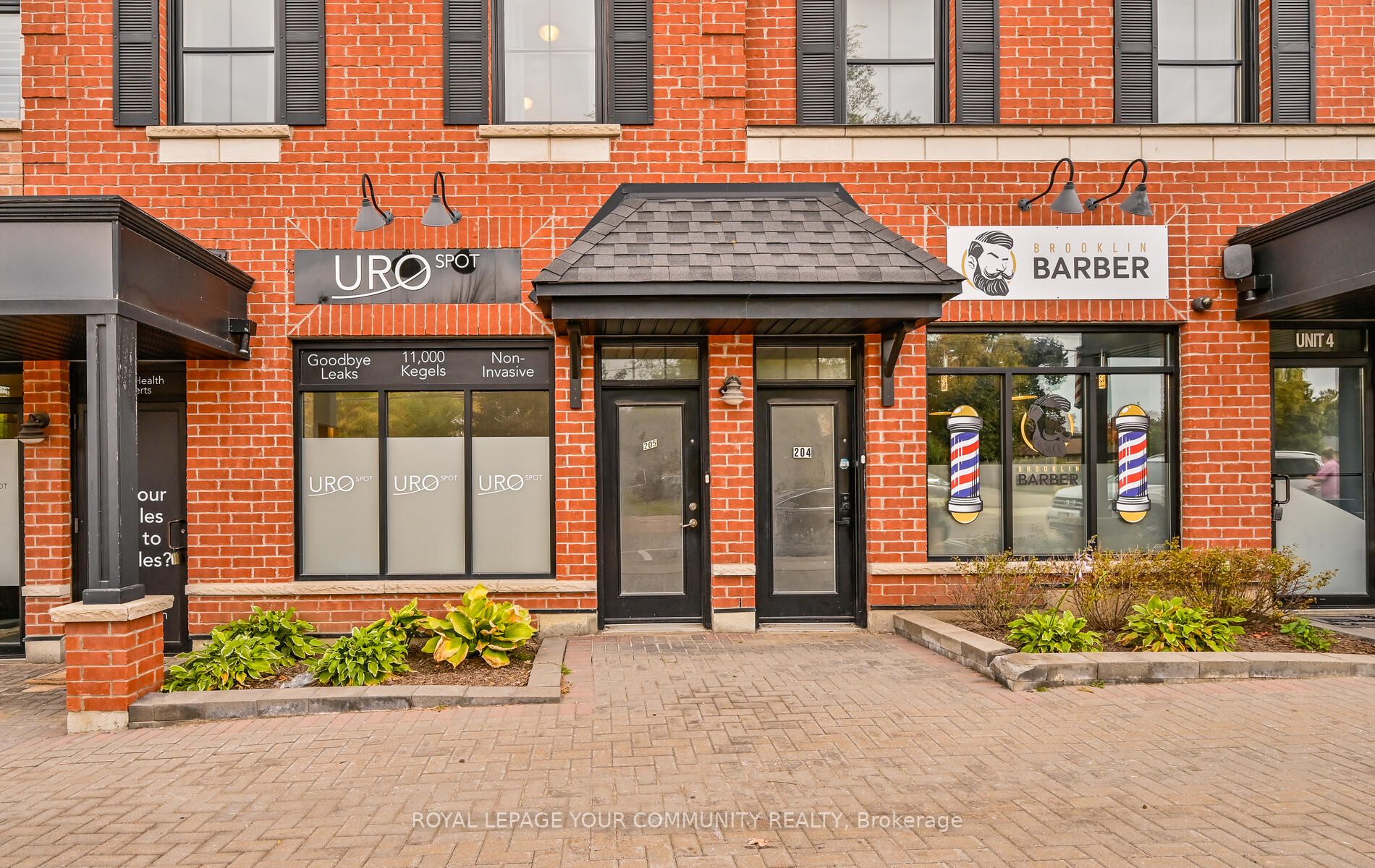 17 Baldwin Street N, #205
