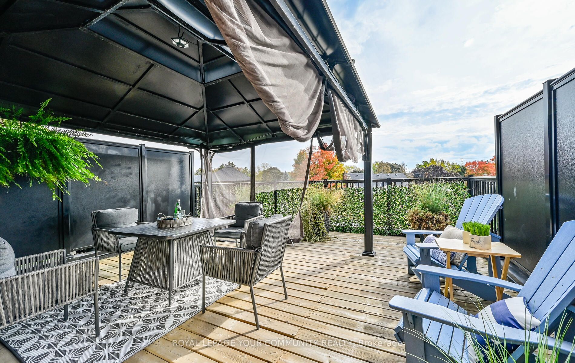 17 Baldwin Street N, #205