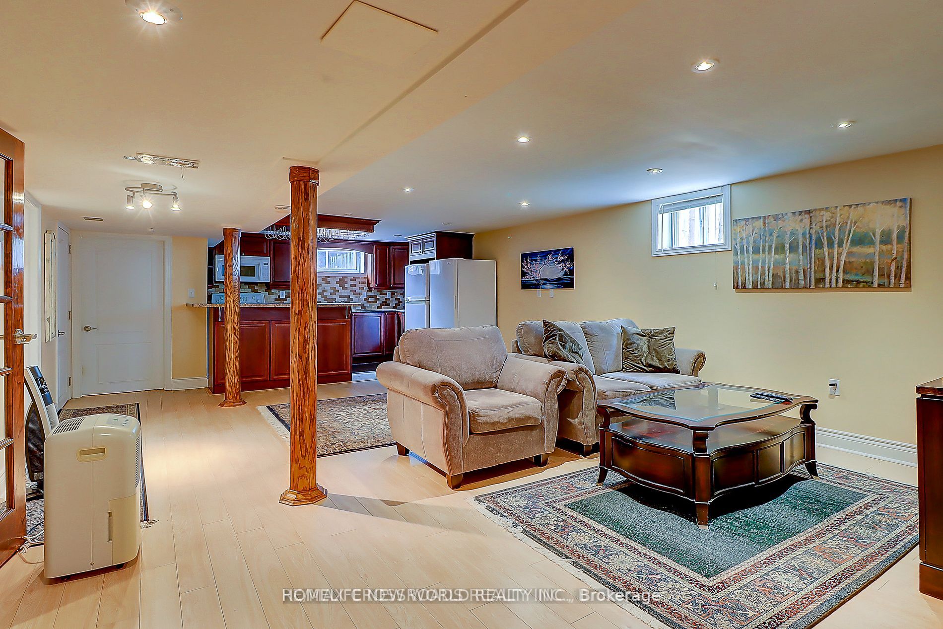 3 Lynn Gate Cres, #- Bsm