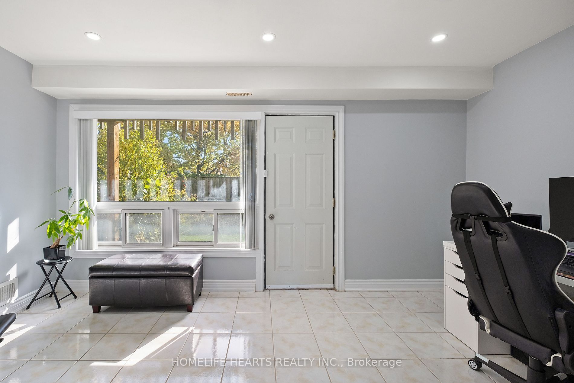 116 Deacon Lane, #20