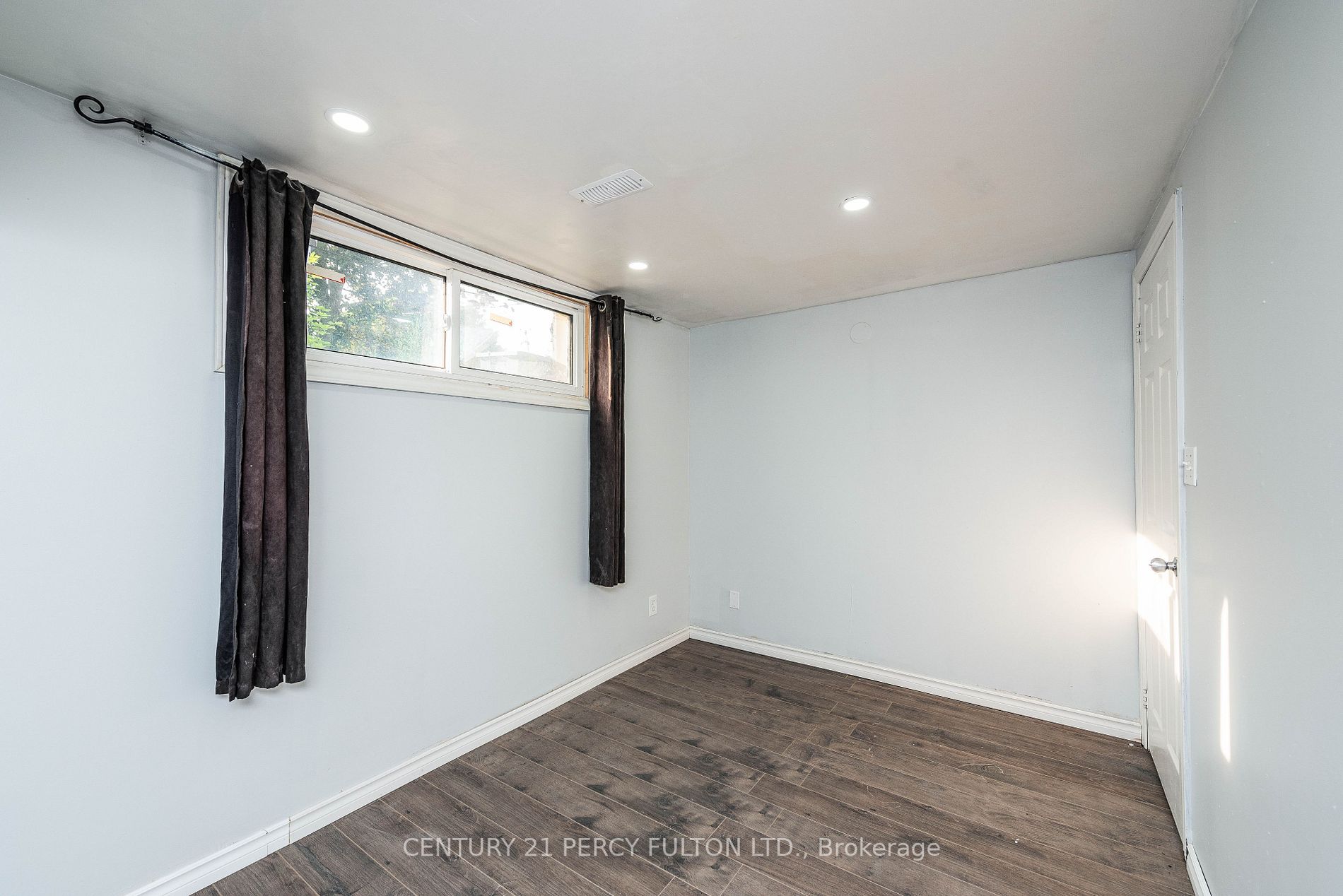 49 Lawrence Cres, #Bsmt