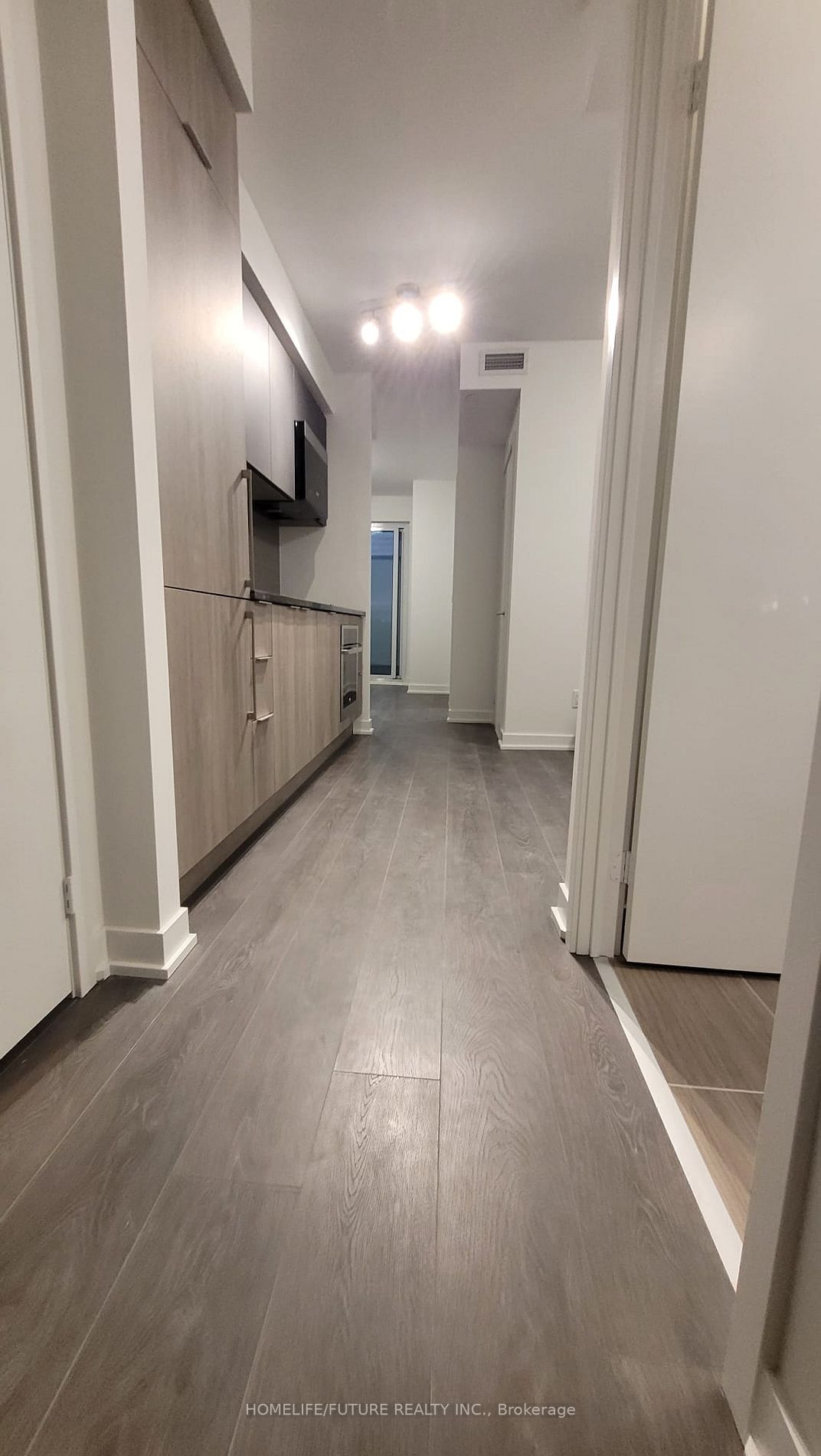 2035 Kennedy Rd, #302