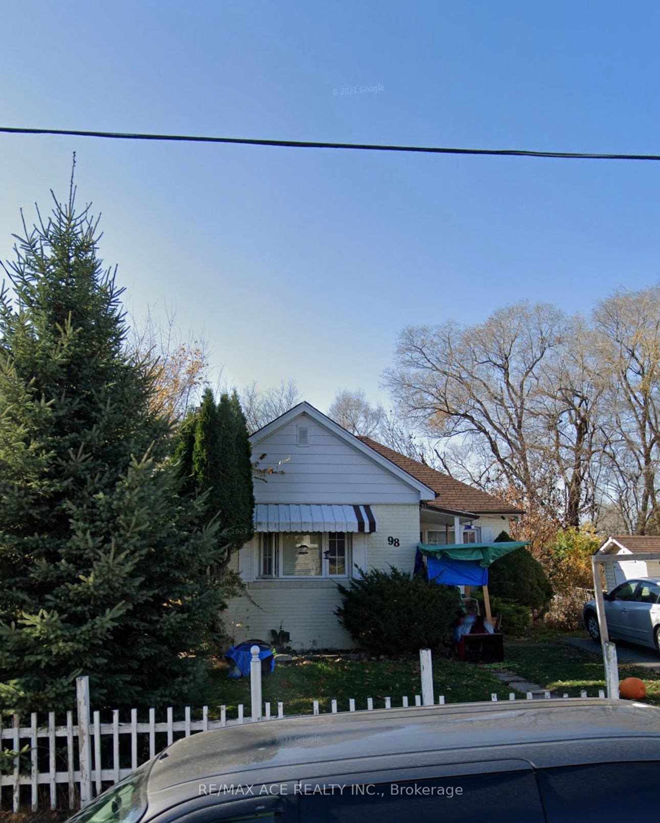 98 Pitt Avenue