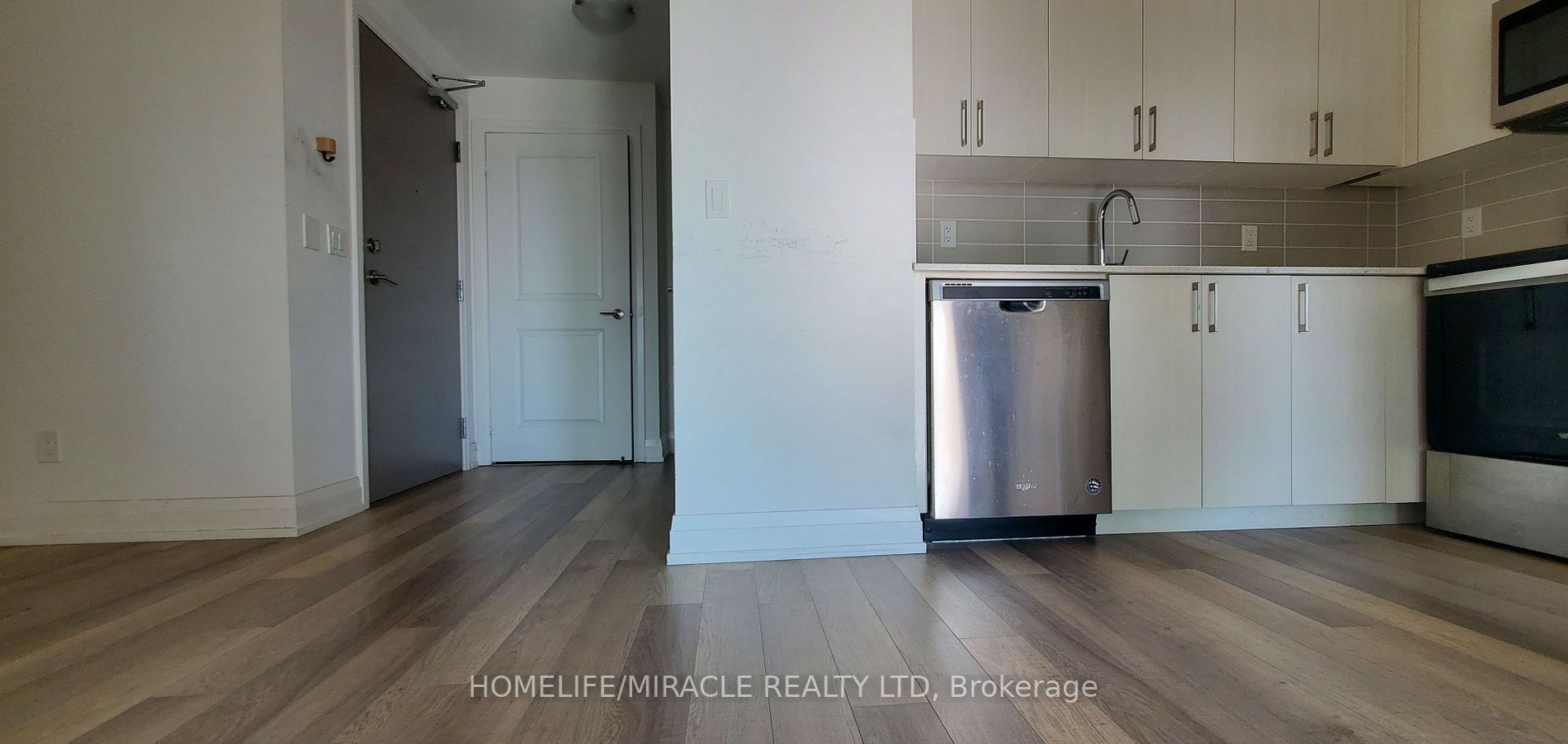 3121 Sheppard Ave E, ## 1507