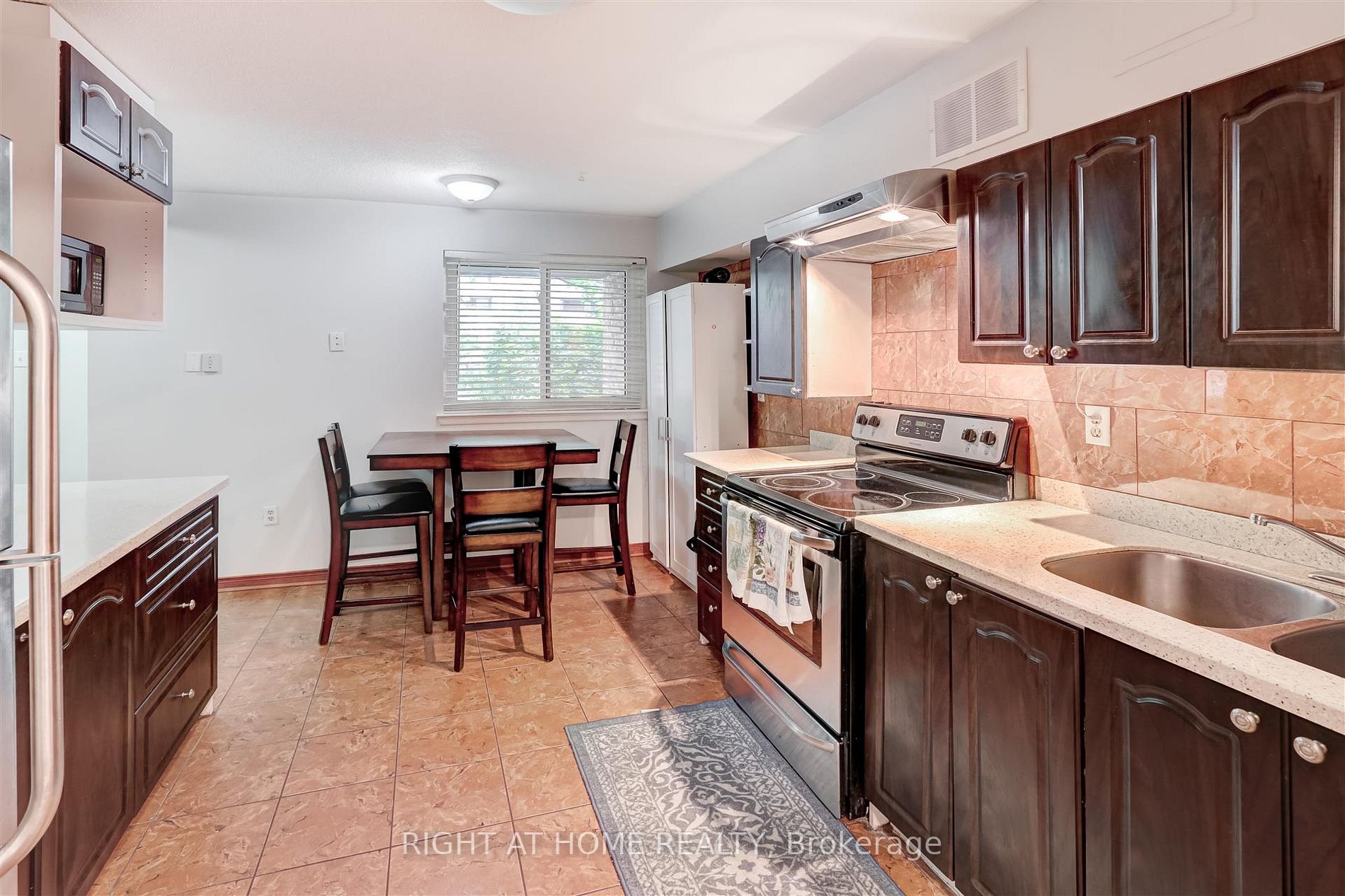 130 Ling Rd, #52