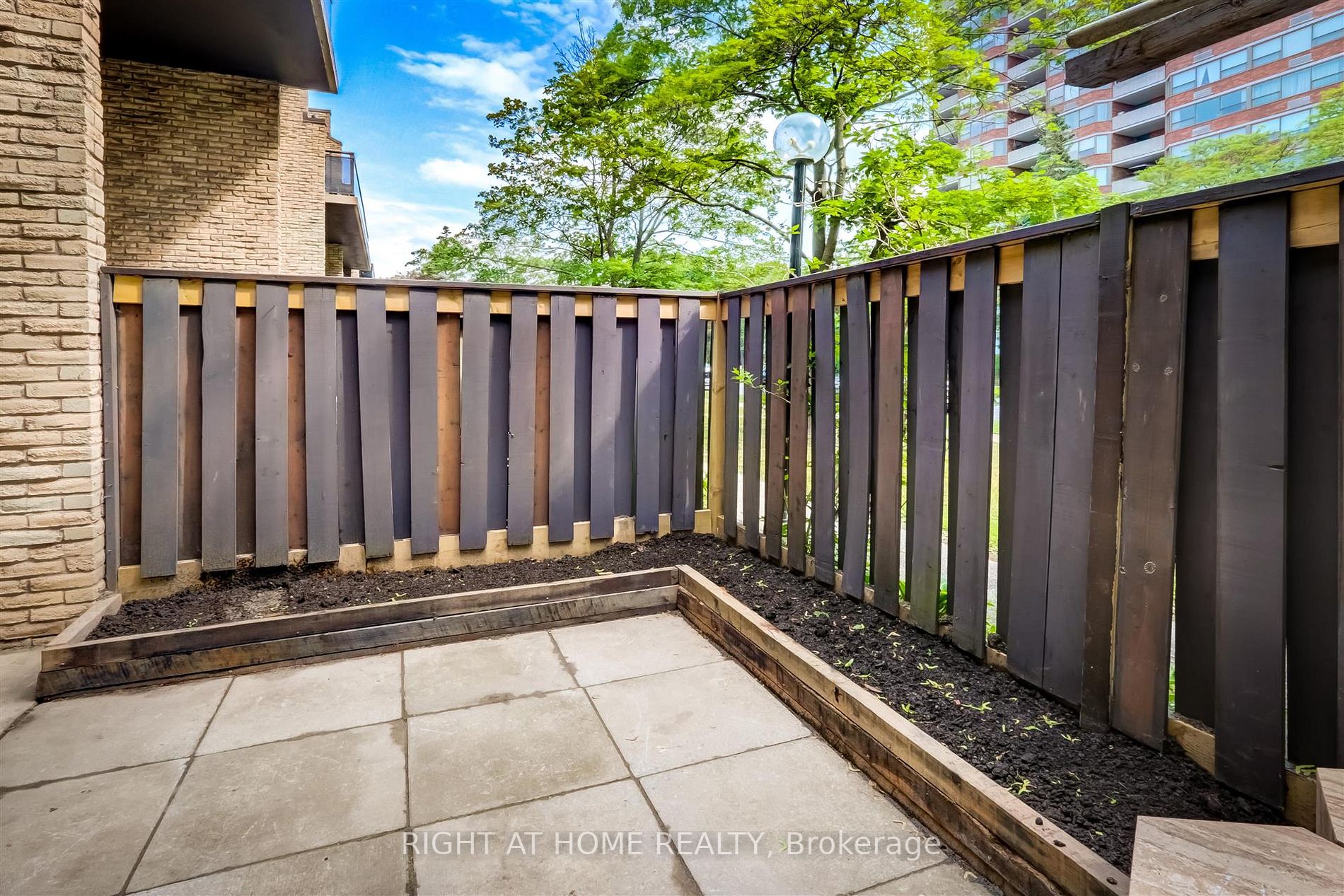130 Ling Rd, #52