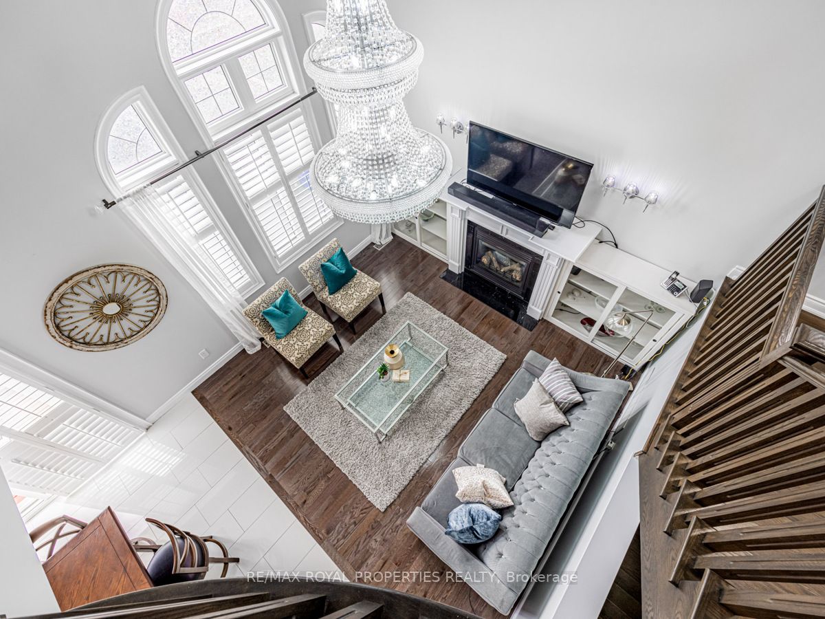 102 Sumersford Dr